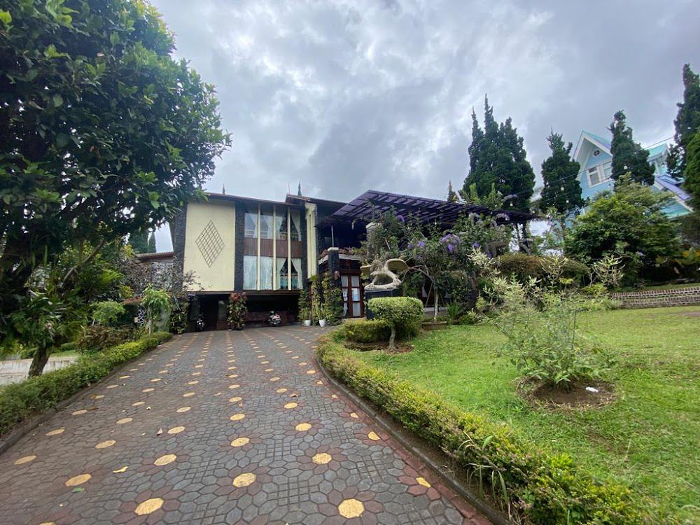tampak depan villa